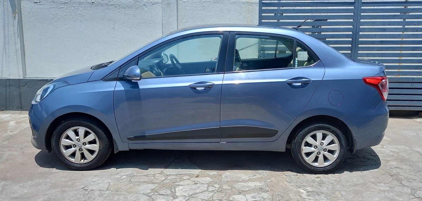 Xcent image 2 Xcent image 2