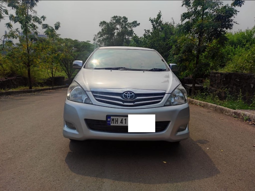 Innova image 8 Innova image 8