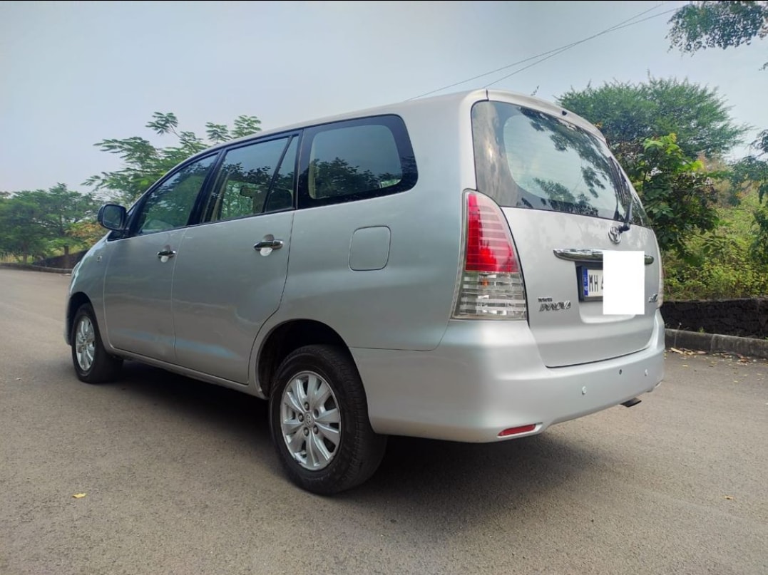 Innova image 3 Innova image 3