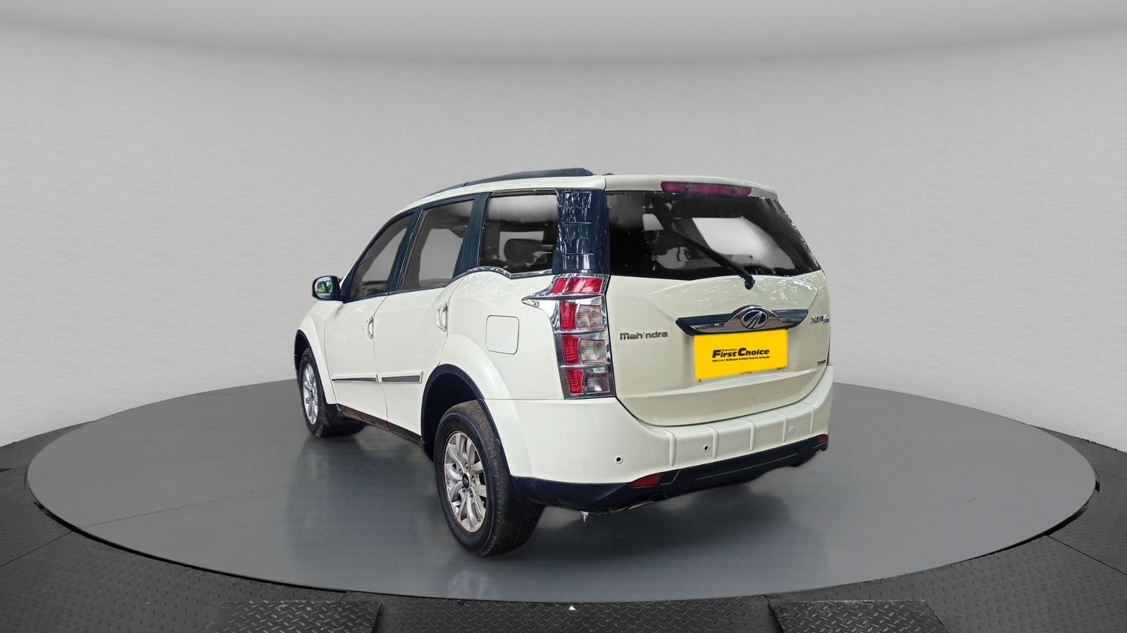 XUV500 image 3 XUV500 image 3