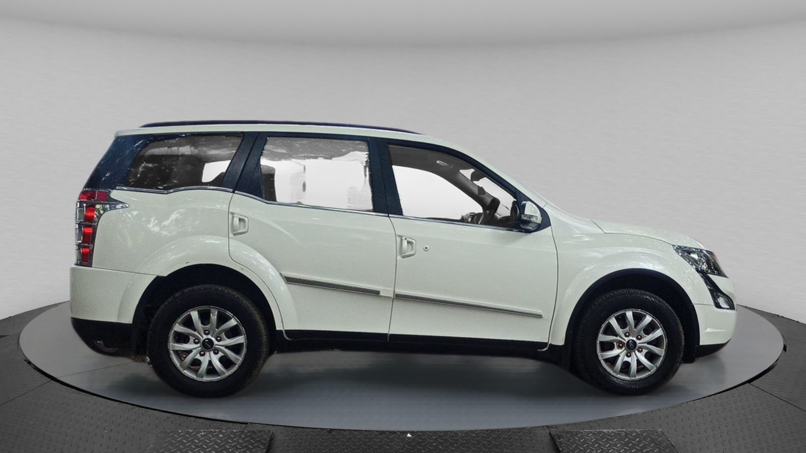 XUV500 image 7 XUV500 image 7