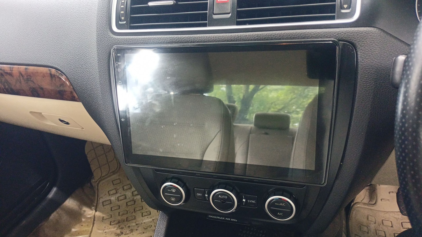 Jetta image 16 Jetta image 16