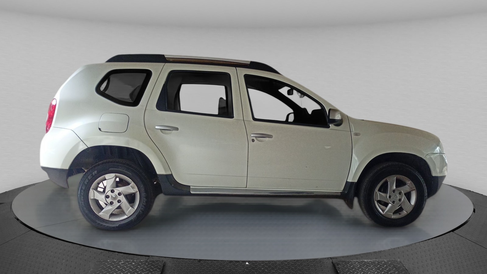 Duster image 7 Duster image 7