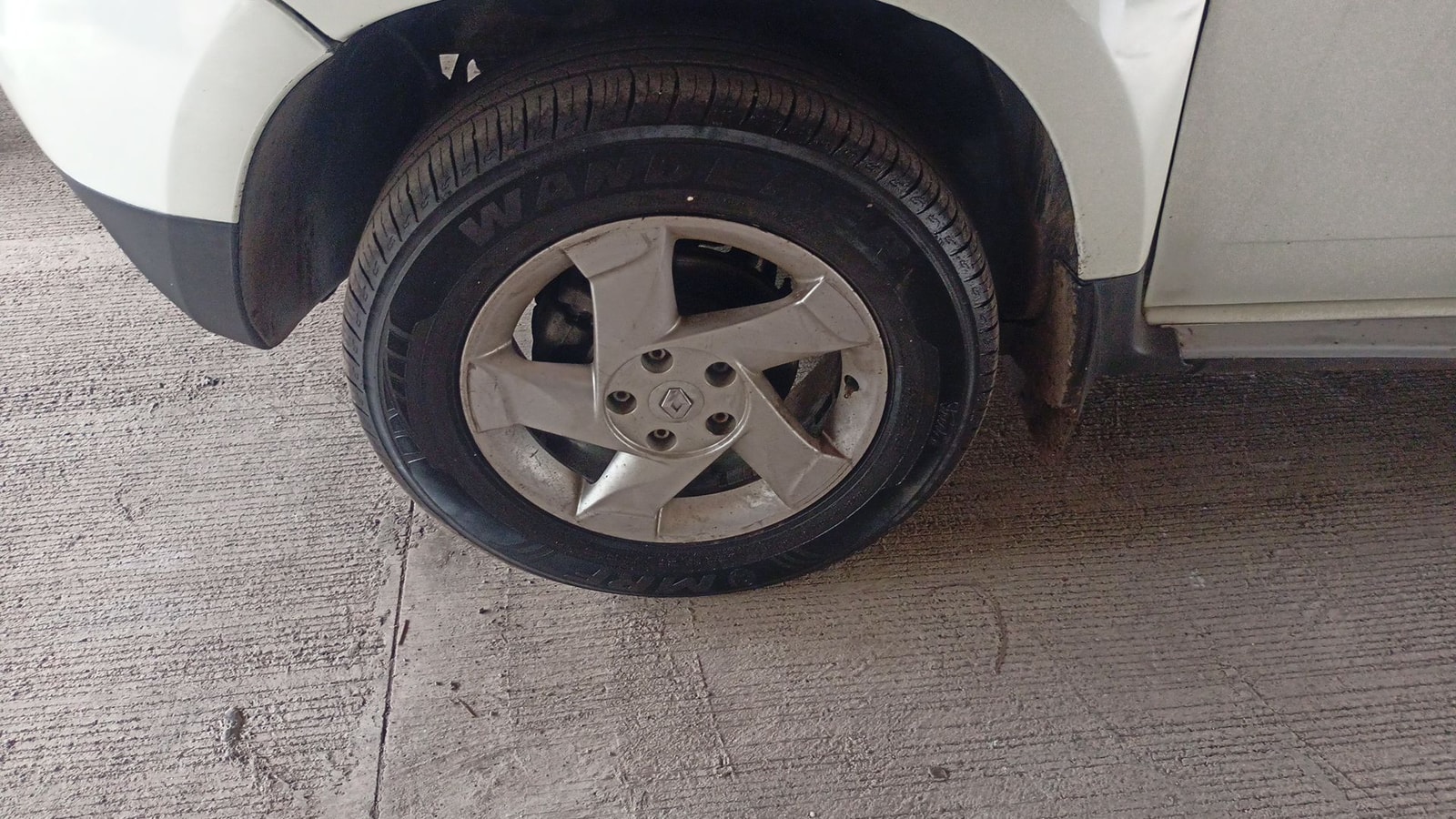 Duster image 12 Duster image 12