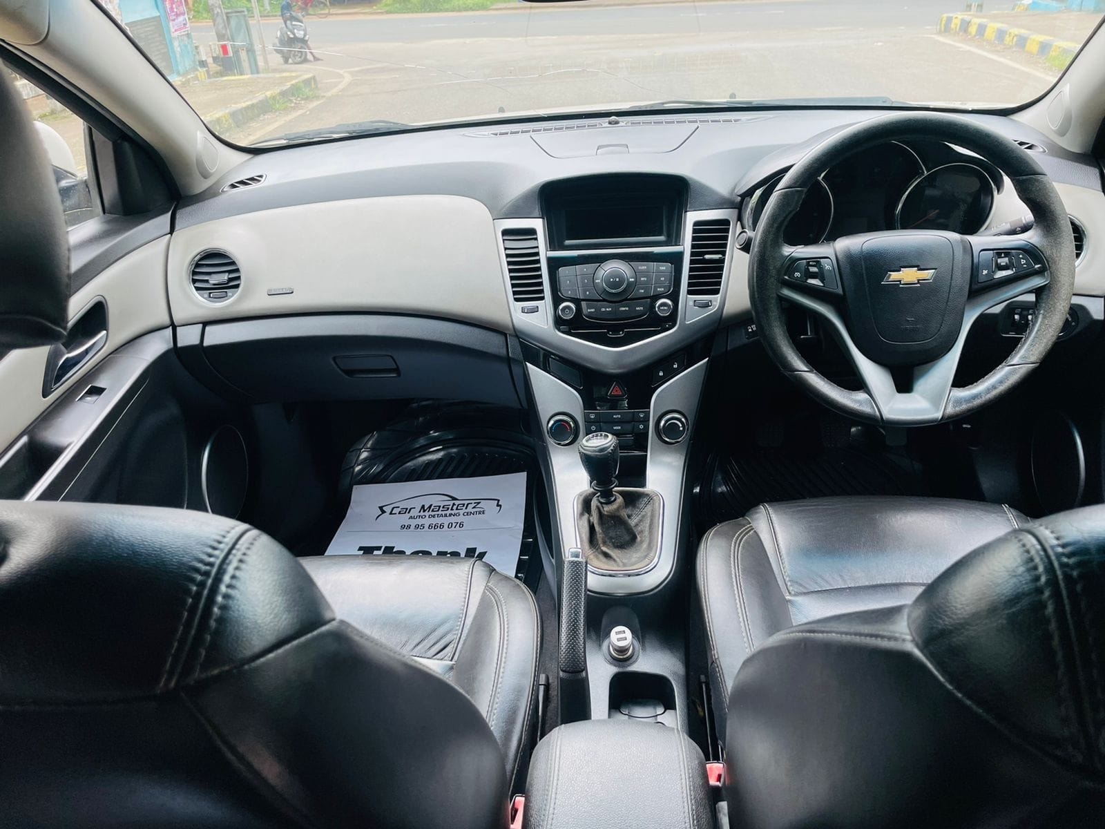 Cruze image 10 Cruze image 10