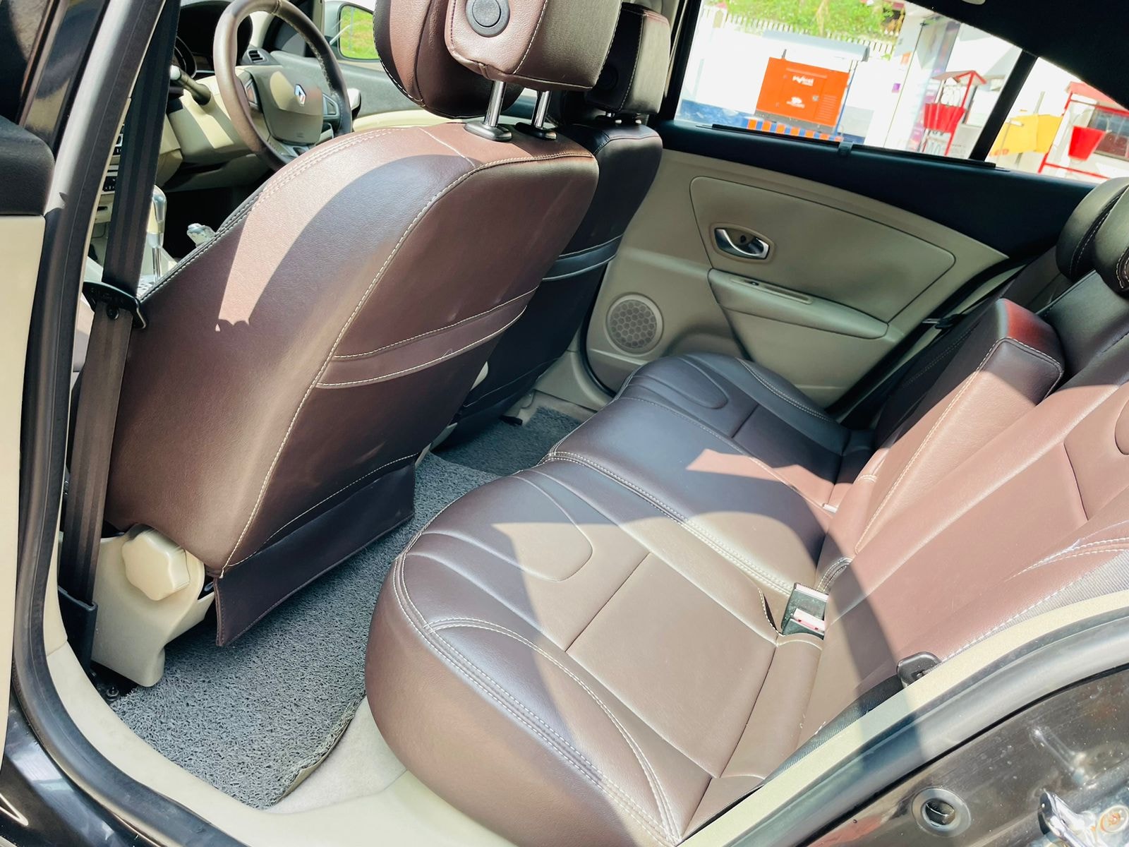 Fluence image 15 Fluence image 15