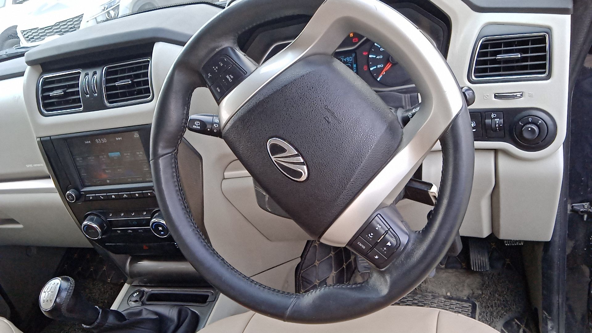 Scorpio image 17 Scorpio image 17