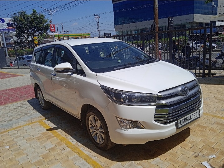 Innova Crysta image 7 Innova Crysta image 7