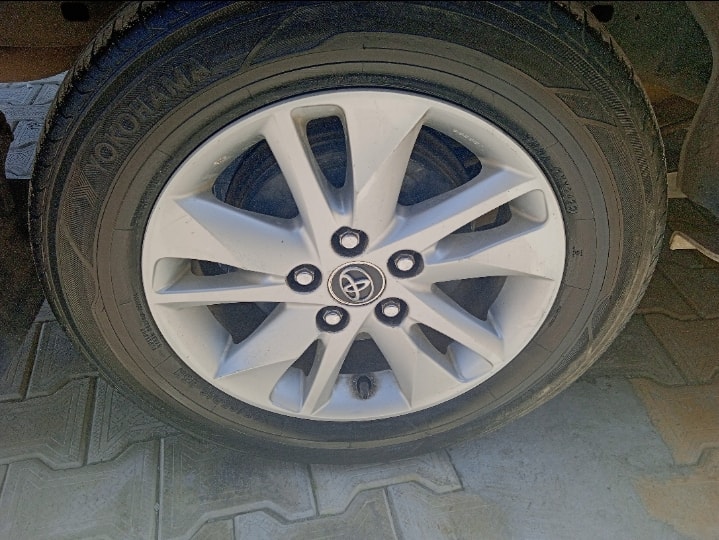 Innova Crysta image 9 Innova Crysta image 9