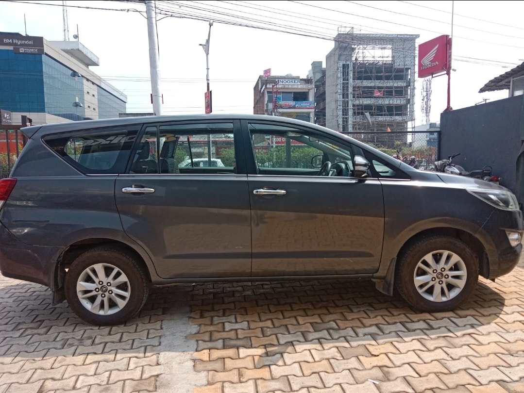 Innova Crysta image 6 Innova Crysta image 6