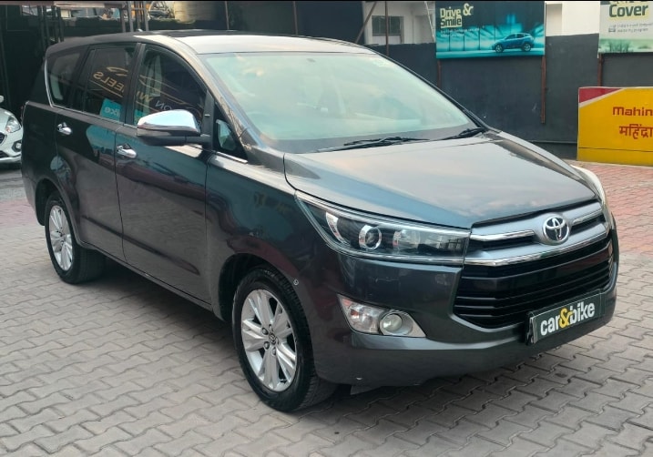 Innova Crysta image 7 Innova Crysta image 7