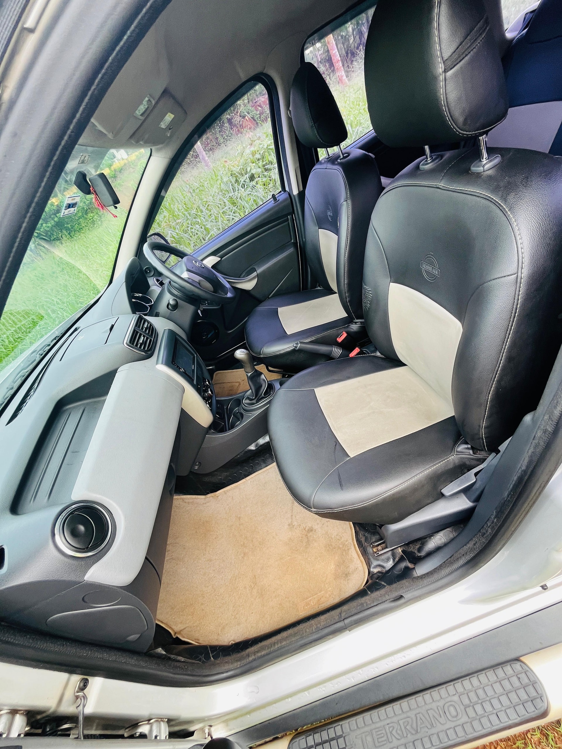 Terrano image 10 Terrano image 10