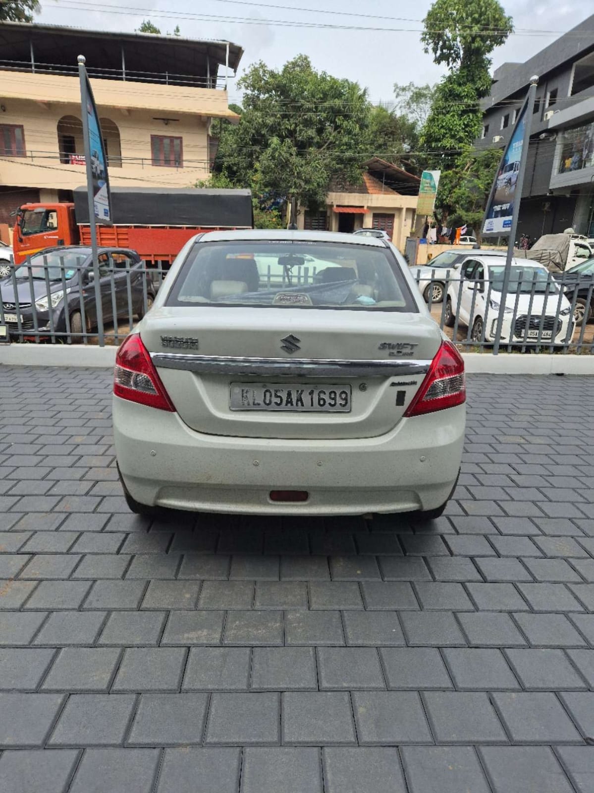 Swift DZire image 2 Swift DZire image 2