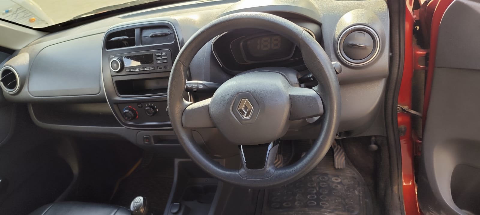 Kwid image 7 Kwid image 7