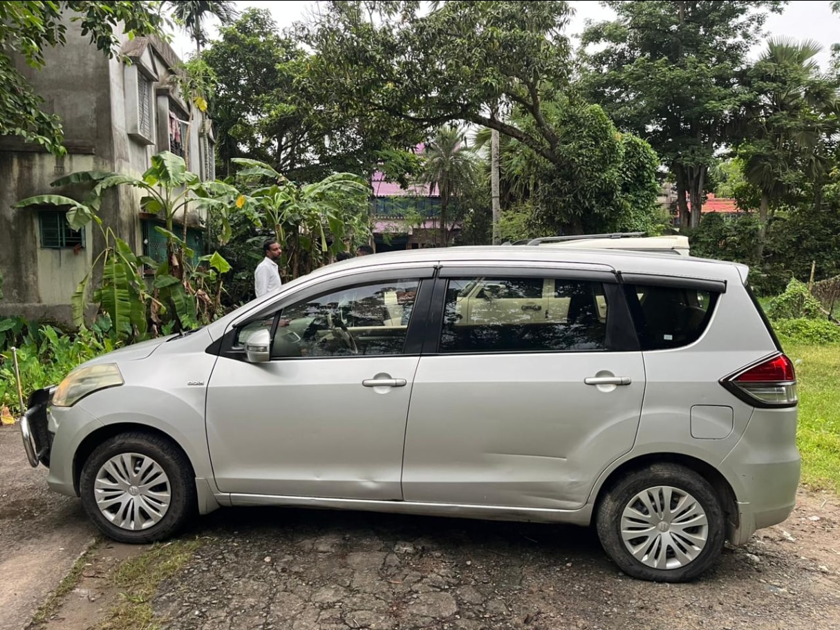 Ertiga image 2 Ertiga image 2