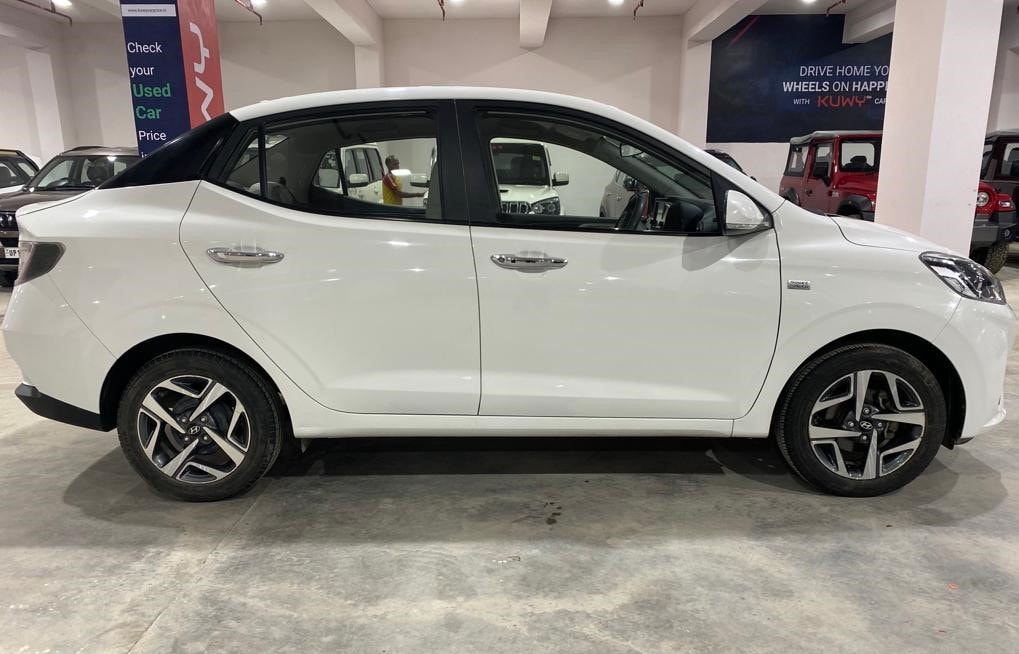 Aura image 3 Aura image 3