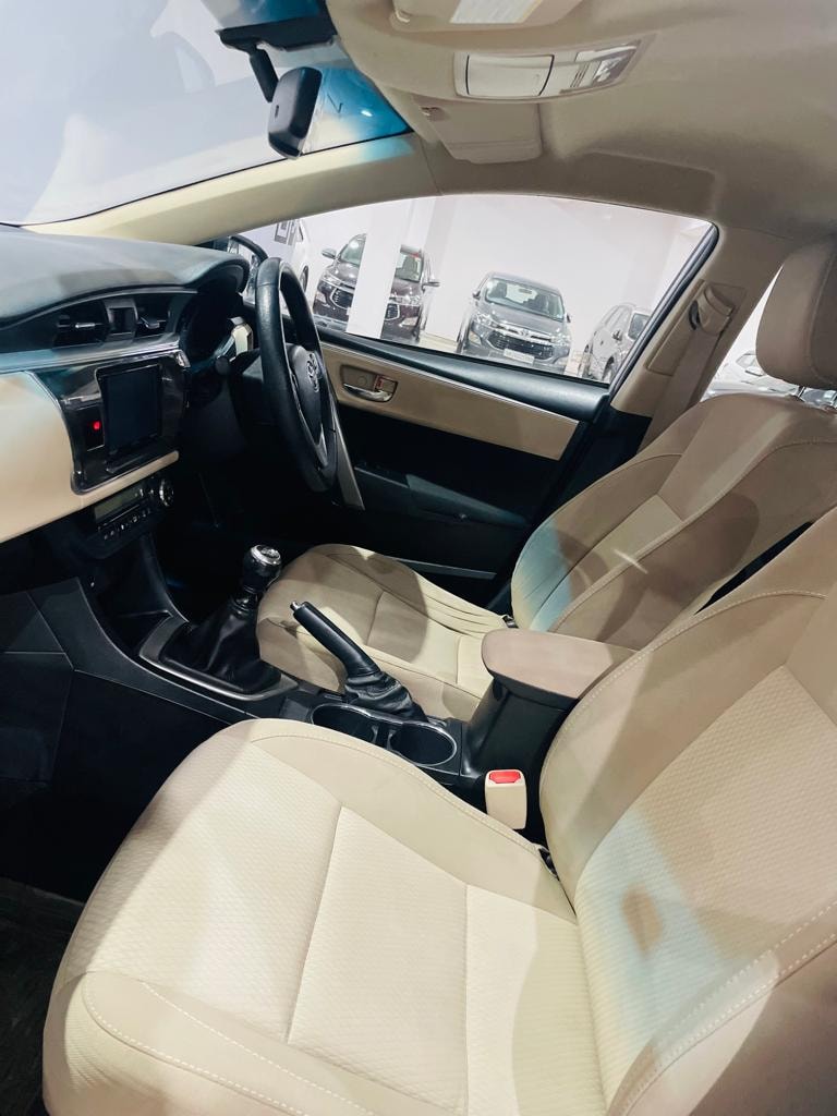 Corolla Altis image 15 Corolla Altis image 15