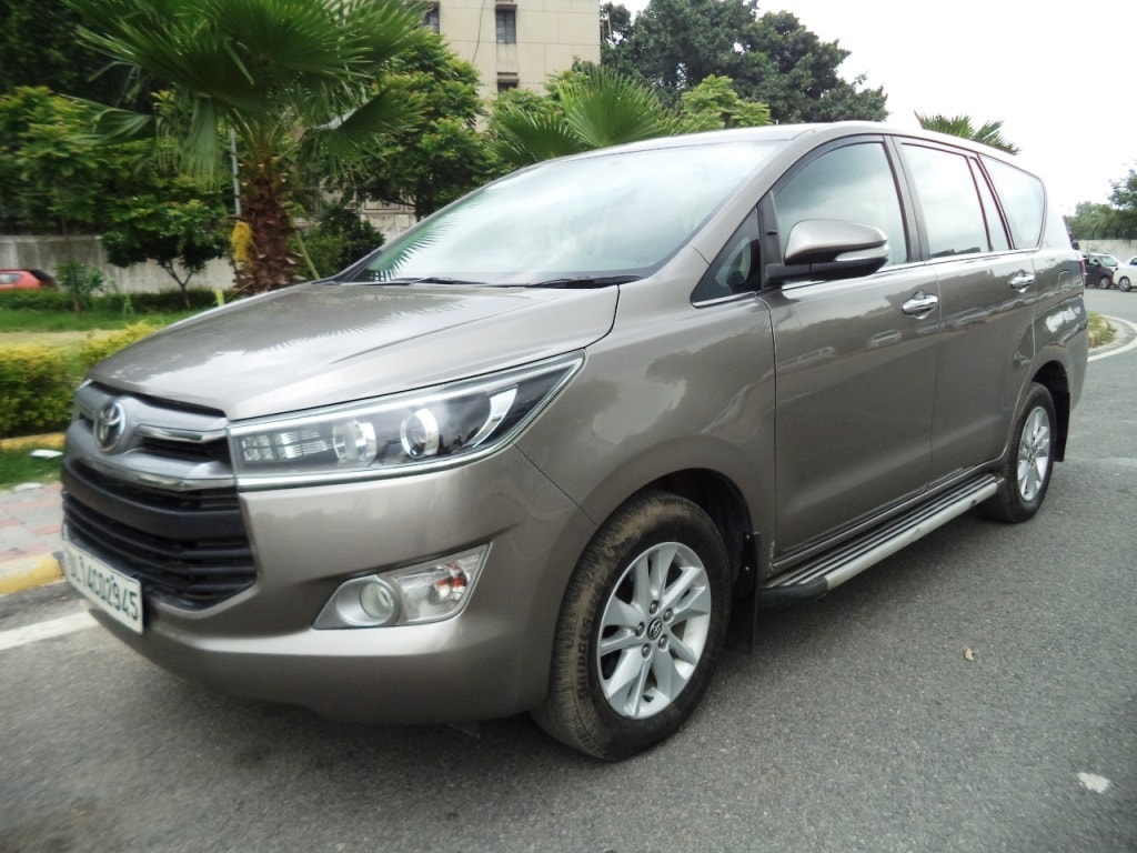 Innova Crysta image 7 Innova Crysta image 7