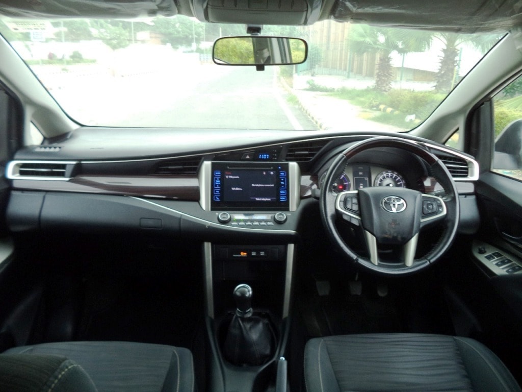 Innova Crysta image 9 Innova Crysta image 9