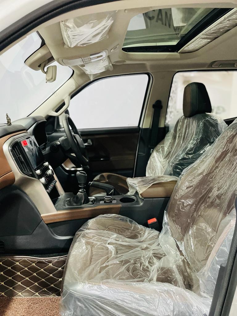 Scorpio-N image 15 Scorpio-N image 15