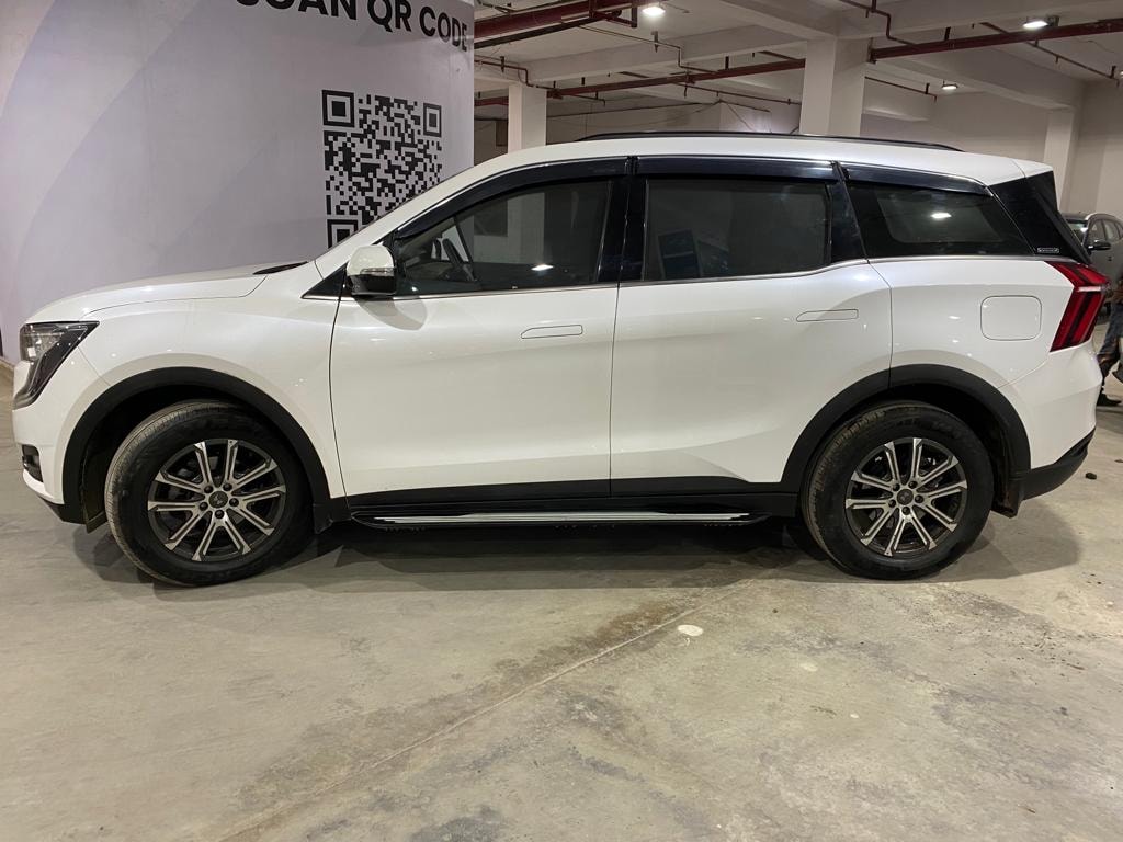 XUV700 image 2 XUV700 image 2