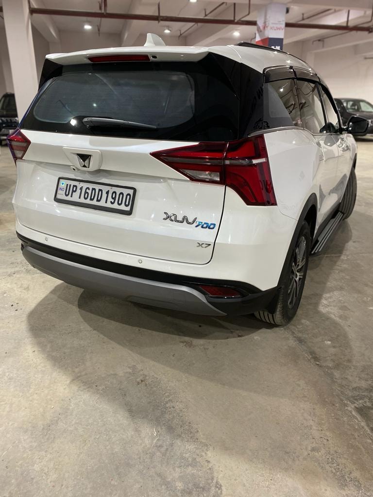 XUV700 image 5 XUV700 image 5