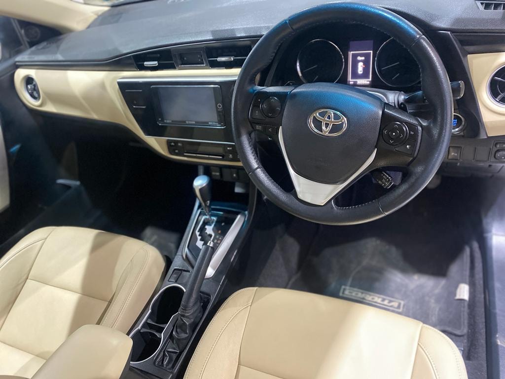 Corolla Altis image 12 Corolla Altis image 12