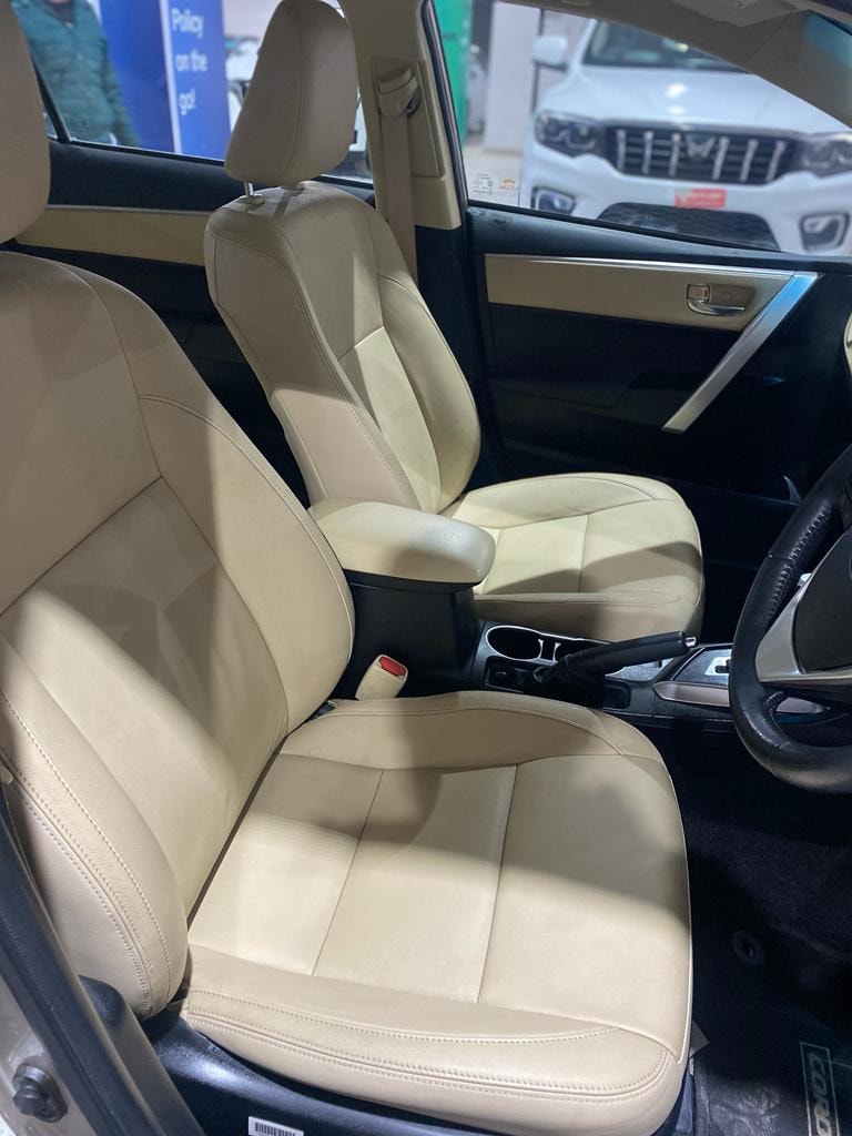 Corolla Altis image 16 Corolla Altis image 16