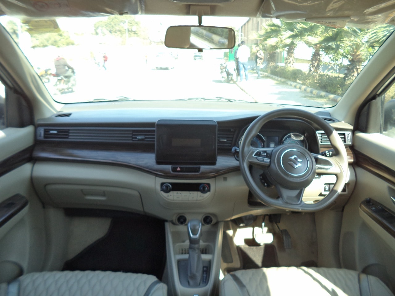 Ertiga image 12 Ertiga image 12