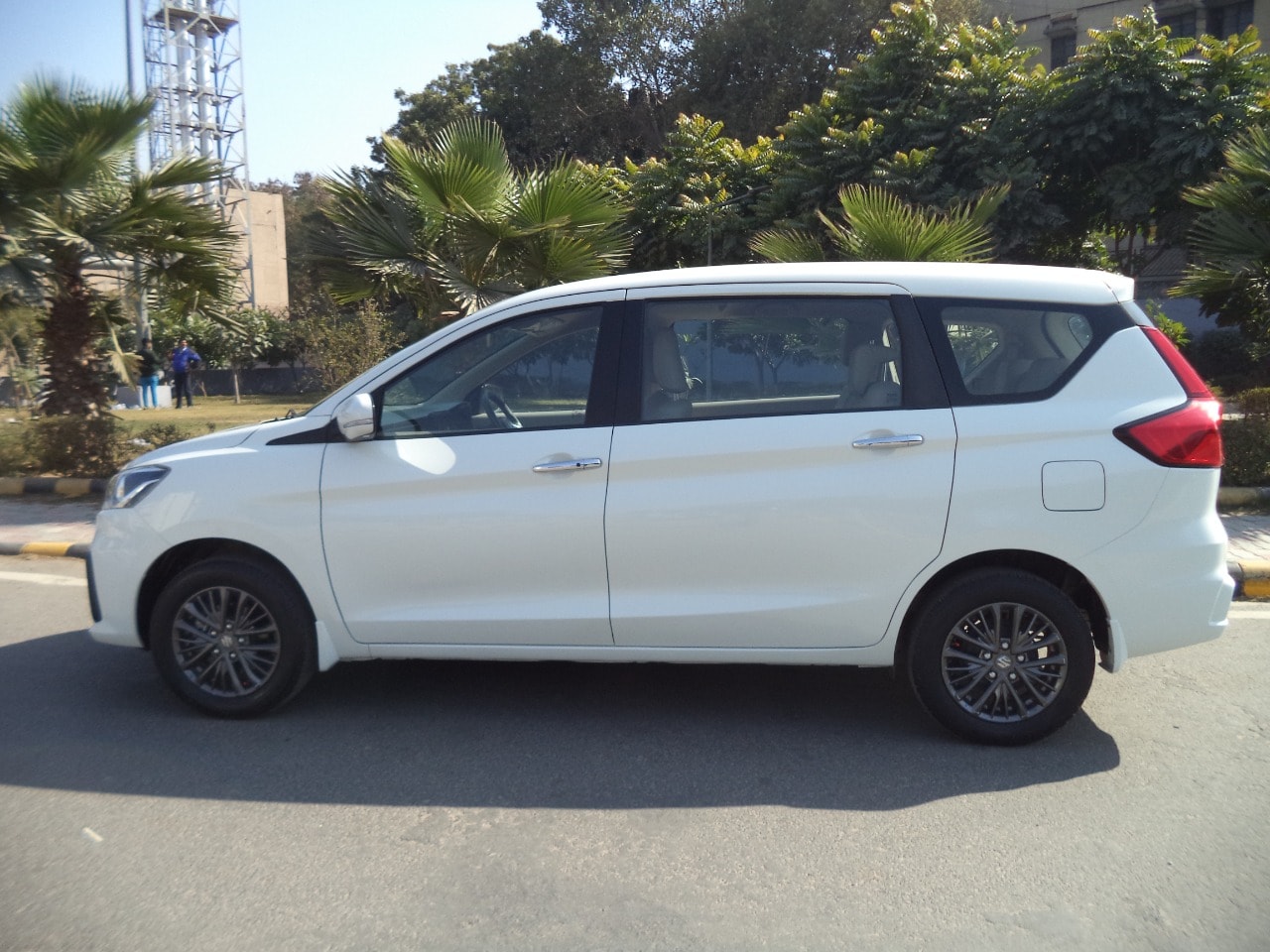 Ertiga image 2 Ertiga image 2