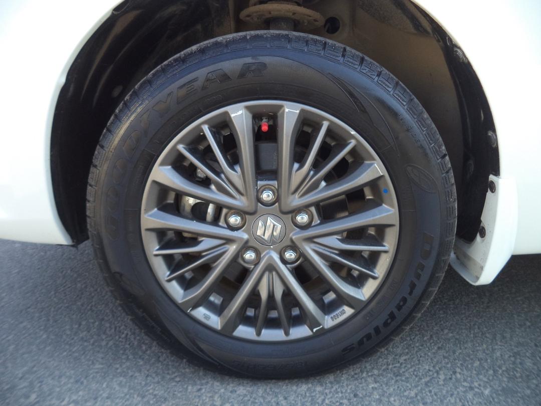 2019 Maruti Suzuki Ertiga ZXI AT Wheels Tyres 