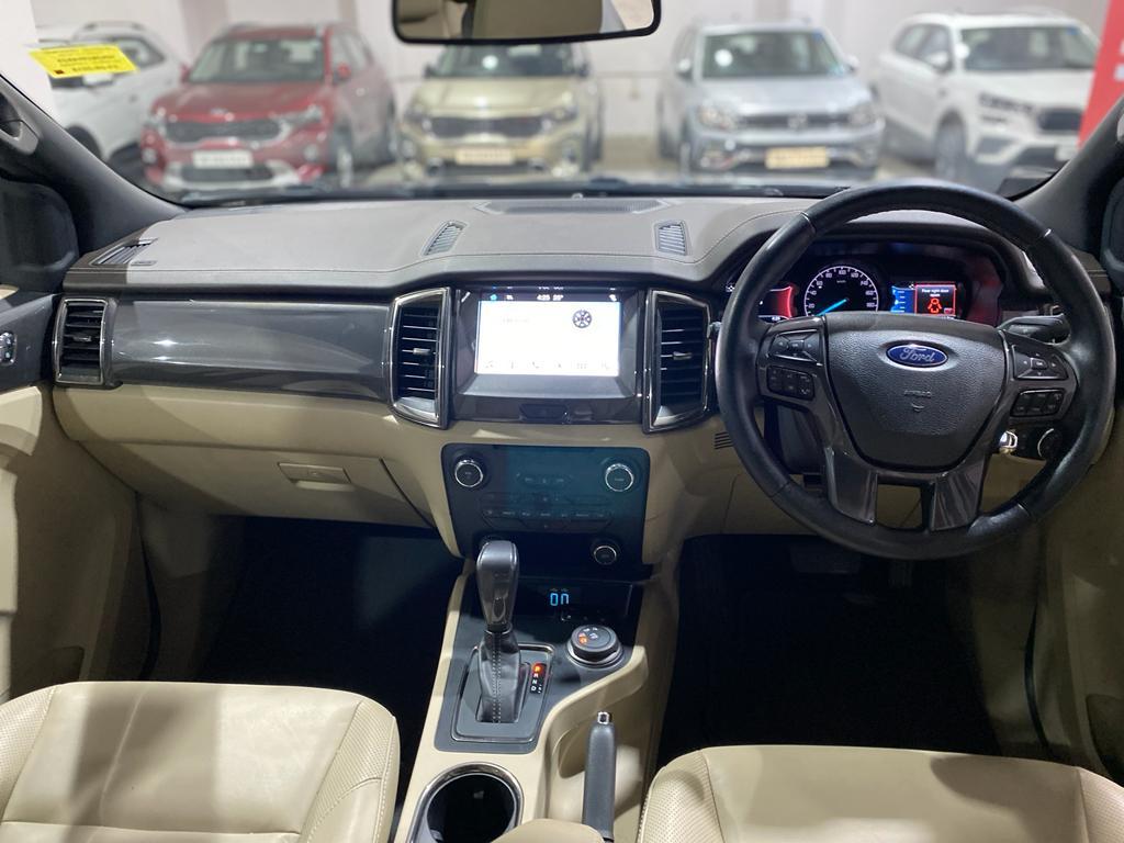 2018 Ford Endeavour 3.2L AWD AT Titanium Dashboard 