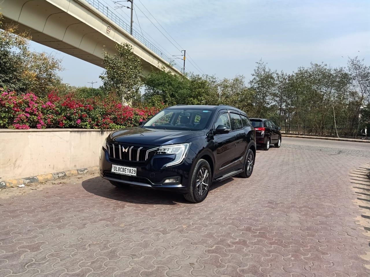 XUV700 image 1 XUV700 image 1