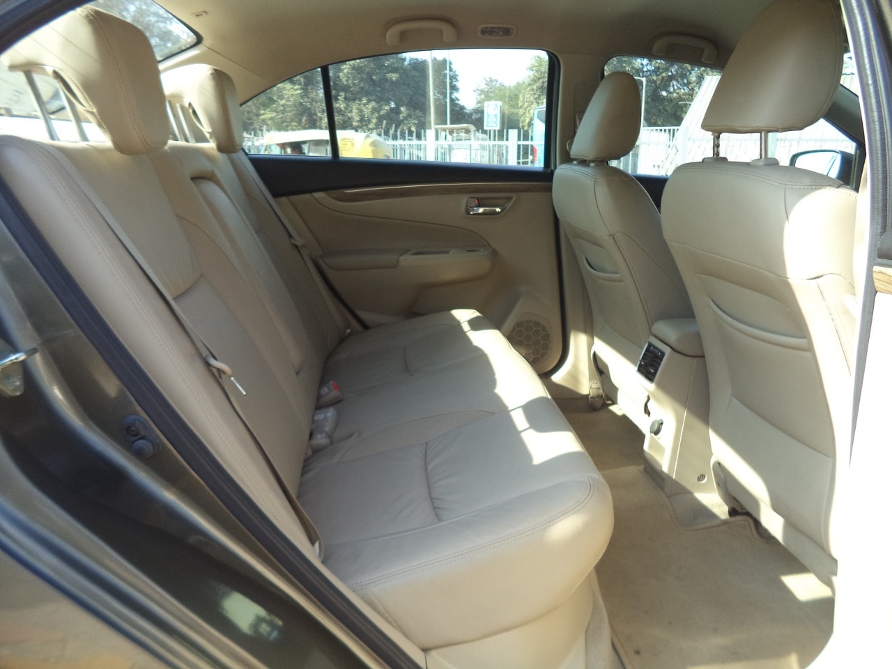 Ciaz image 17 Ciaz image 17