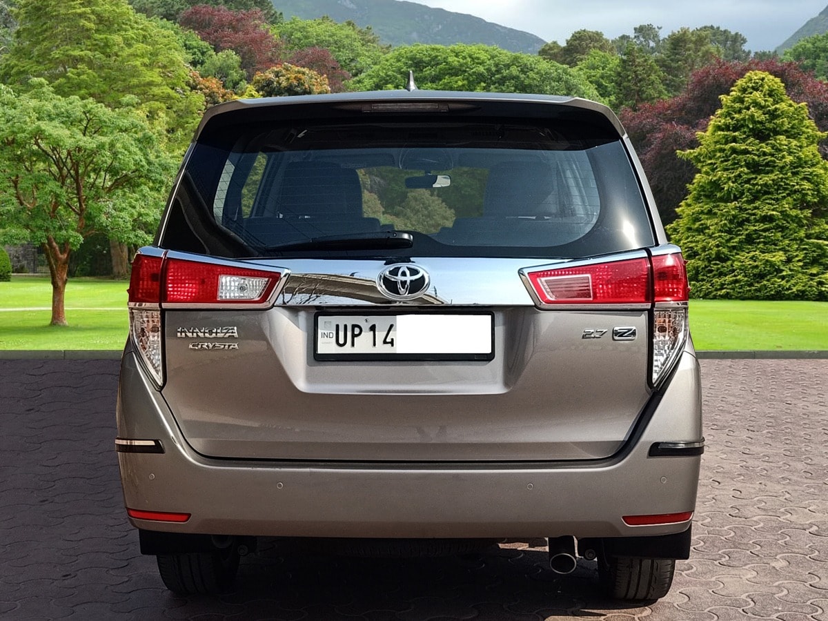 Innova Crysta image 4 Innova Crysta image 4