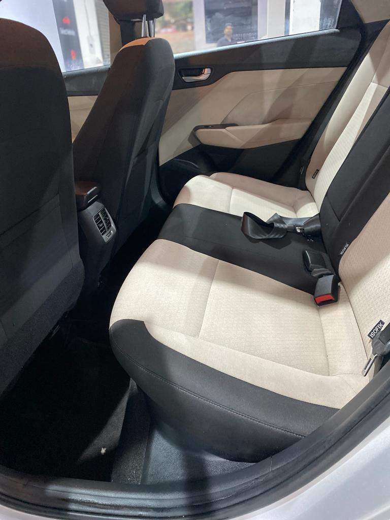 2018 Hyundai Verna 1.6 VTVT EX AT Back Row Side 
