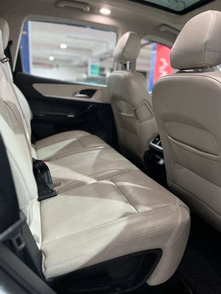 XUV700 image 15 XUV700 image 15