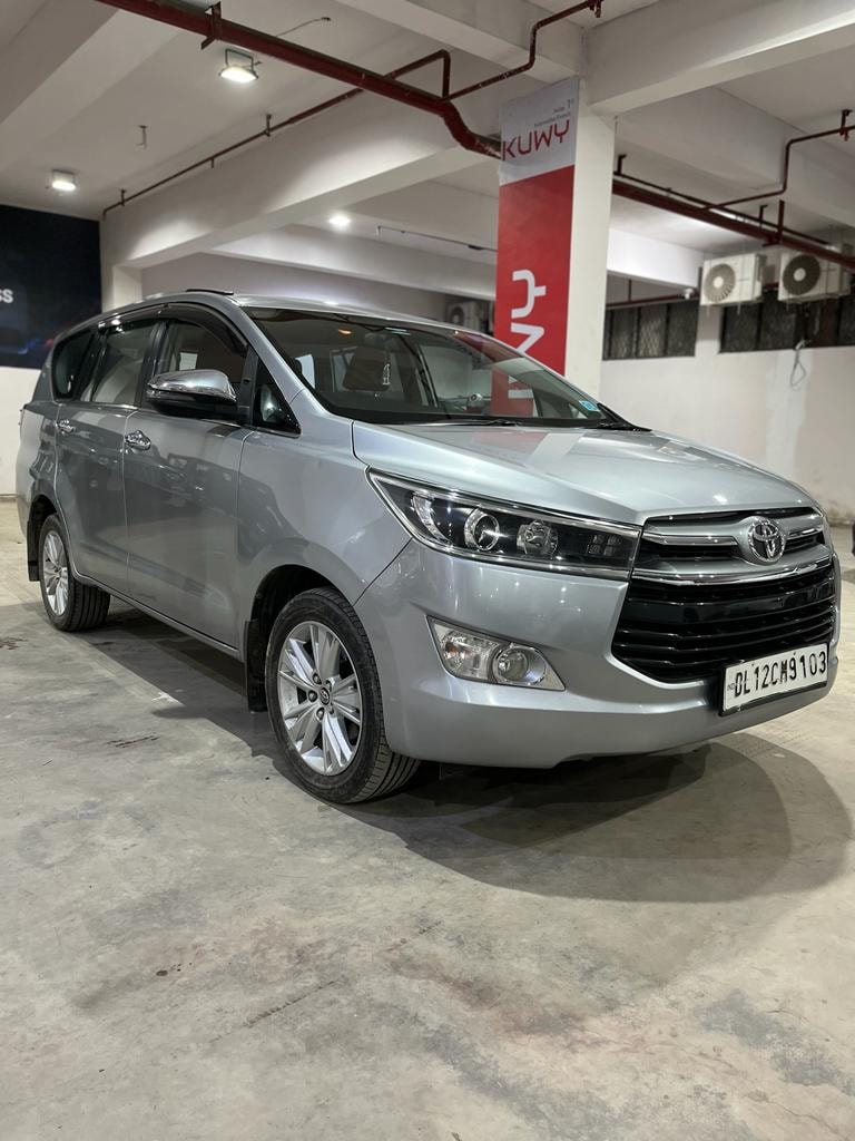 Innova Crysta image 7 Innova Crysta image 7