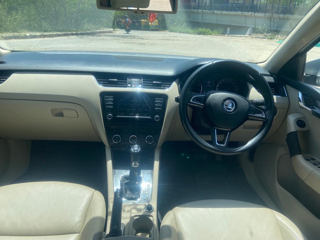 Octavia image 16 Octavia image 16