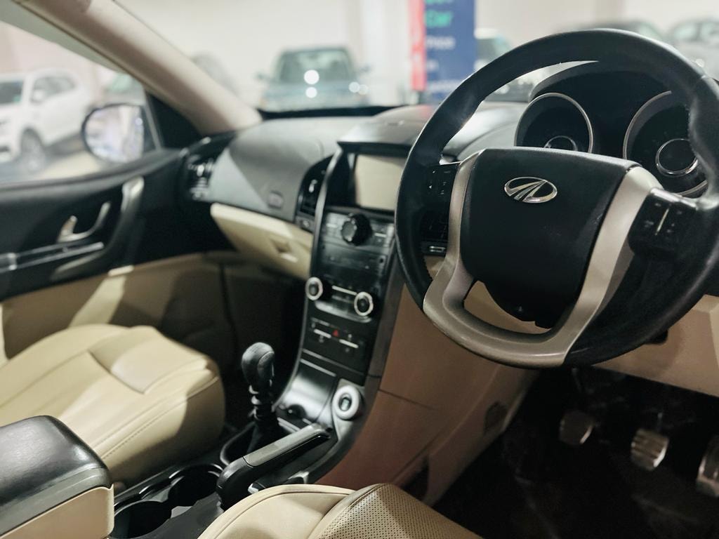 XUV500 image 12 XUV500 image 12