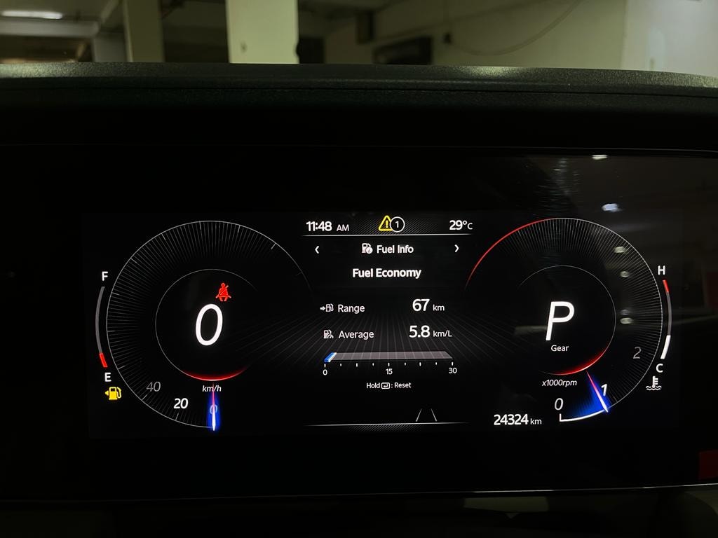 XUV700 image 11 XUV700 image 11