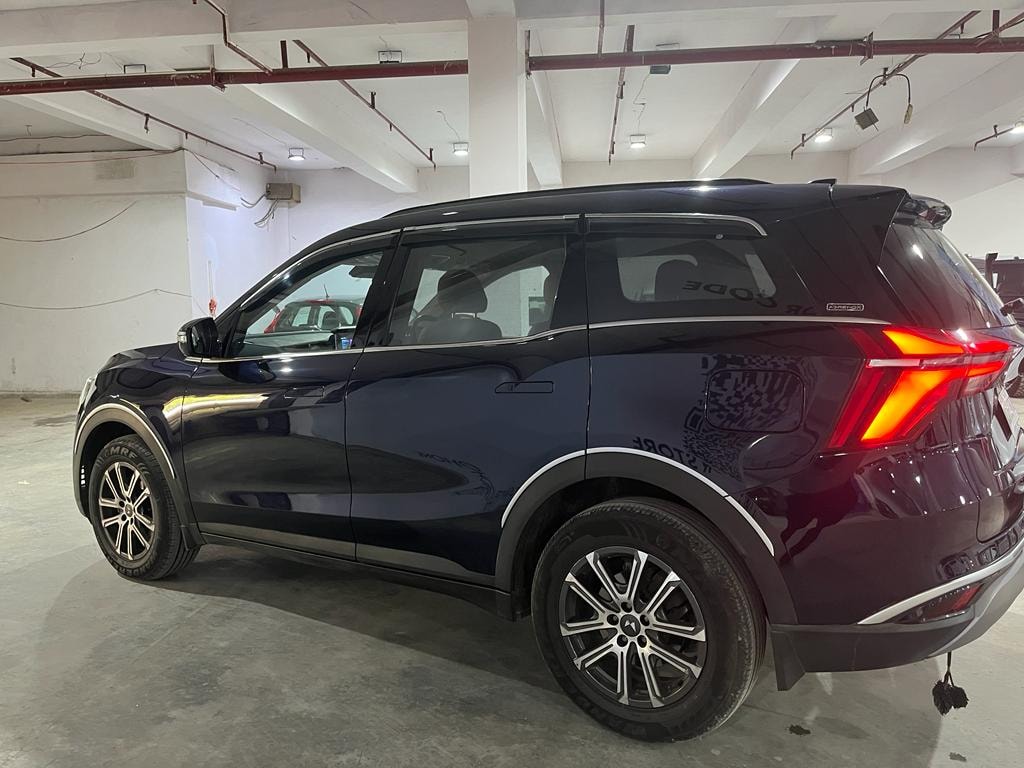 XUV700 image 3 XUV700 image 3