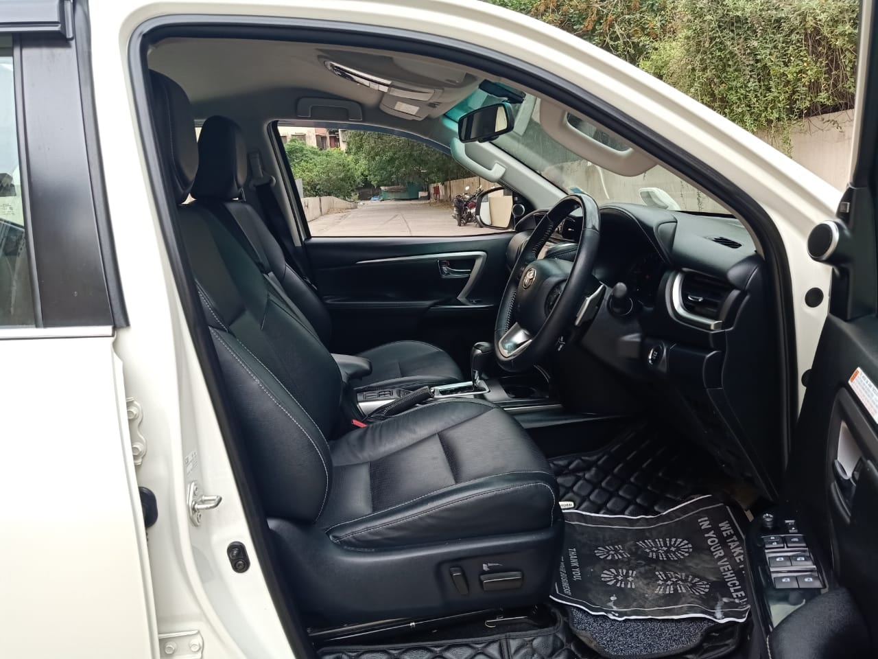 Fortuner image 14 Fortuner image 14