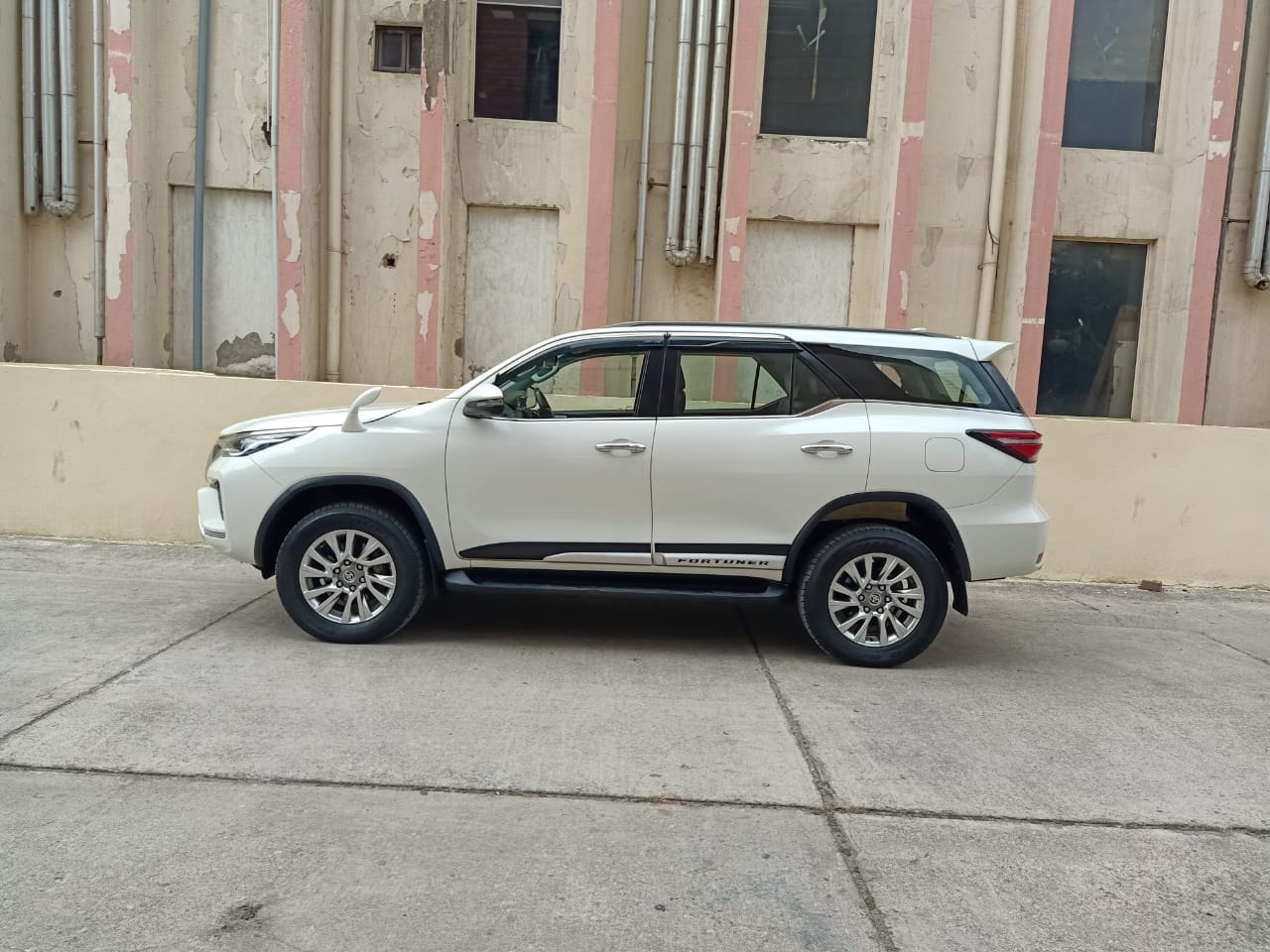 Fortuner image 2 Fortuner image 2