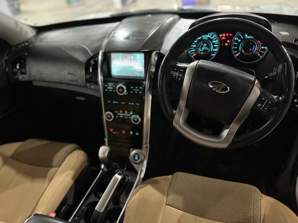 XUV500 image 12 XUV500 image 12