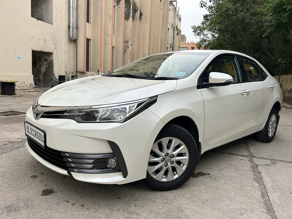 Corolla Altis image 1 Corolla Altis image 1