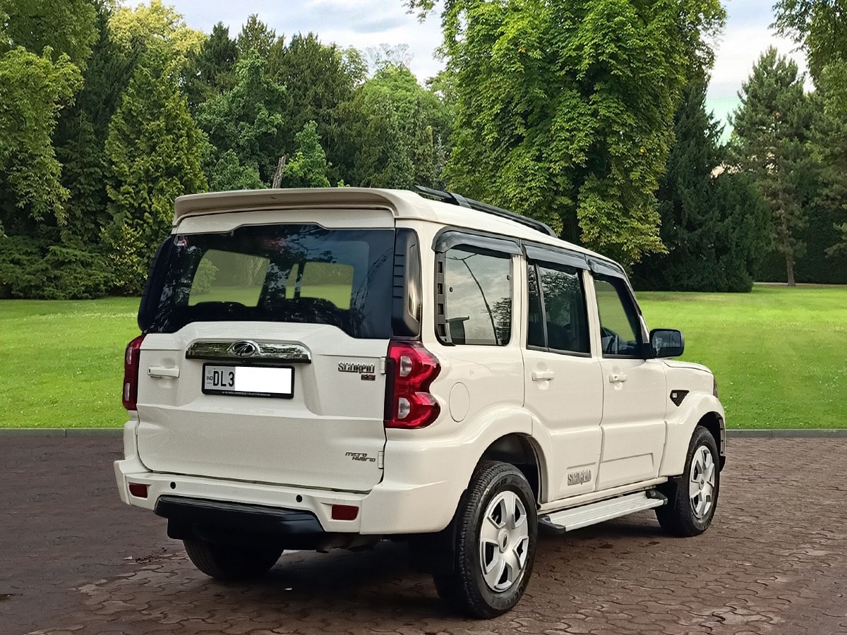 Scorpio image 5 Scorpio image 5