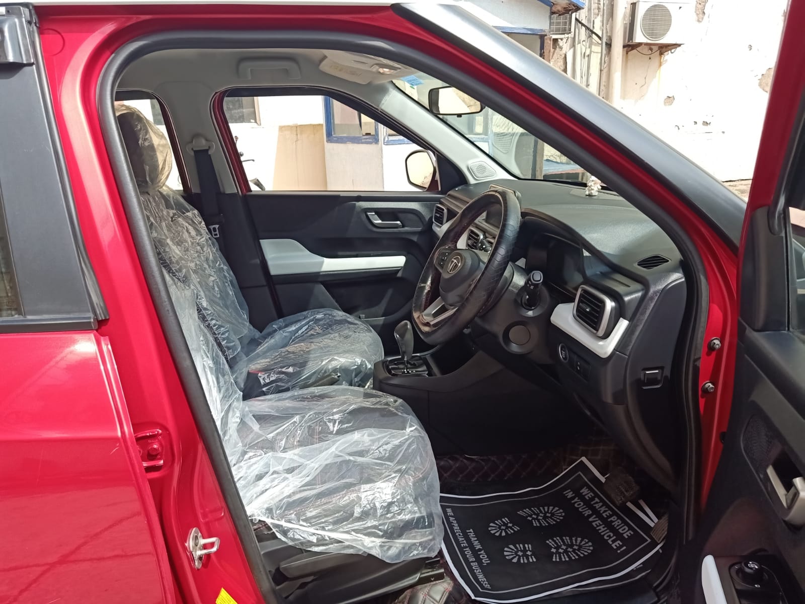 Punch image 14 Punch image 14