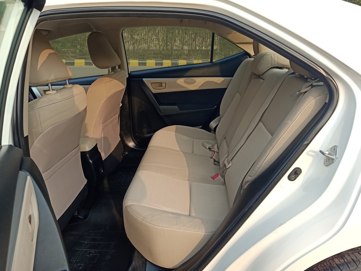 Corolla Altis image 17 Corolla Altis image 17
