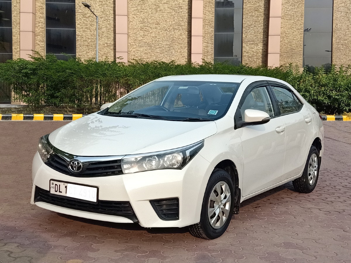 Corolla Altis image 1 Corolla Altis image 1